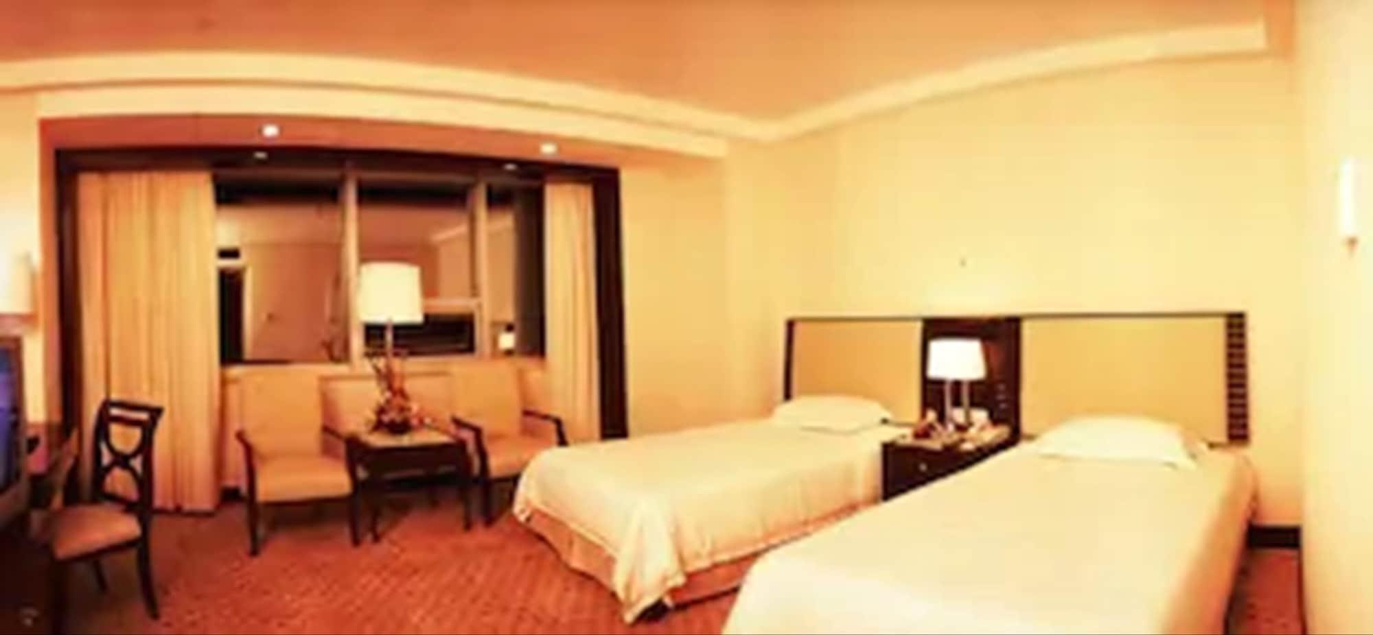 Hongyi Hotel Wuhan Exterior foto