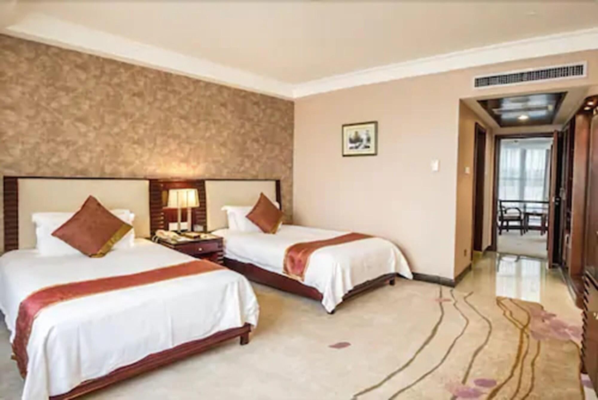 Hongyi Hotel Wuhan Exterior foto